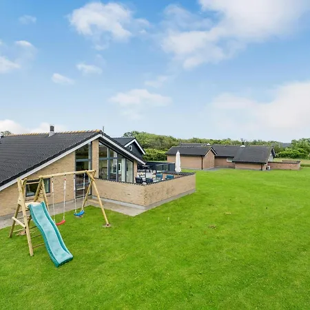 Holiday home 4 Bedroom Amazing In
